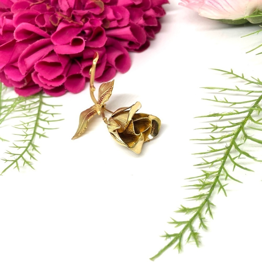 VINTAGE⚜️Blooming Stemmed Rose Golden Brooch - Picture 3 of 6
